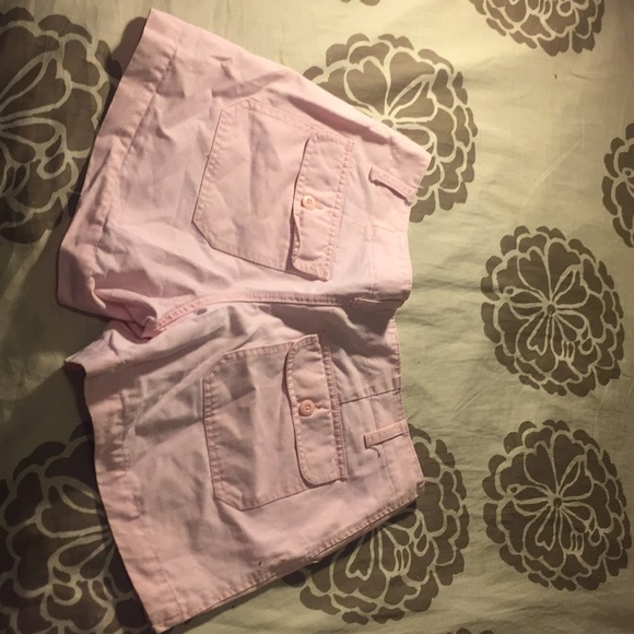 Shorts - Picture 2 of 3